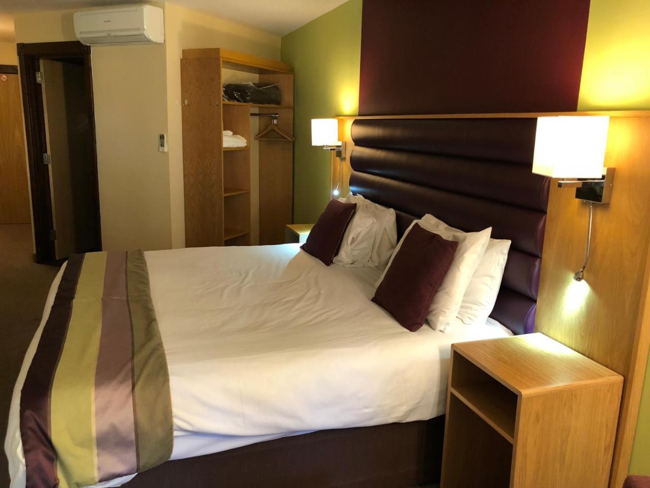 The Gulliver'S Hotel Warrington Bagian luar foto